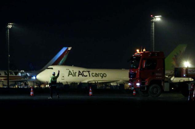 Polis ve jandarma ekipleri de tanma ilemleri srasnda herhangi bir olumsuzluun yaanmamas iin geni gvenlik nlemi ald.  