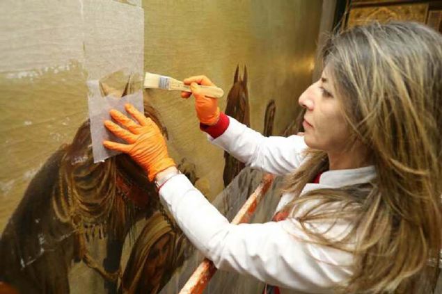 Sfera Salonunun restorasyonu ne kadar srecek?   <br><br>  Planlamamza gre 2020 yl ierisinde bitirmek istiyoruz. Ama bizim iin nemli olan almalarmzn nitelikli olmas. Buraya senede 1 milyon turist geliyor. ki yldr kapal bu salon, o yzden bir an nce ziyaretiyle buluturmak istiyoruz. 