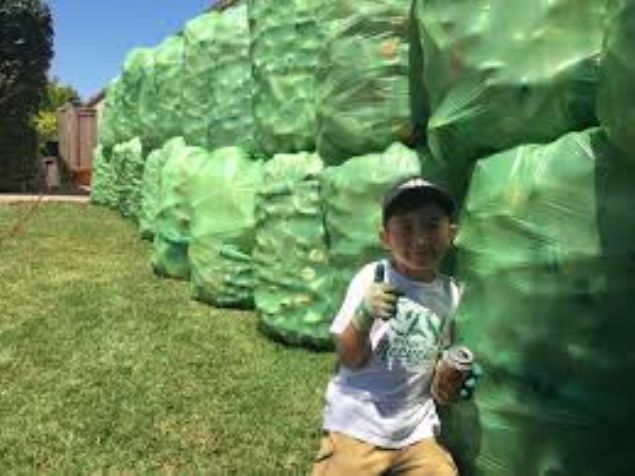 Davran��lar�yla Ryan, herkesin gezegeni ya�amak i�in daha iyi bir yer haline getirmeye katk�da bulunabilece�ini kan�tl�yor.  