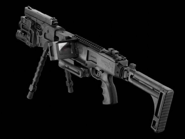 Cornershot, standart olarak 40 mm'lik bomba atar ta��yor ve tanksavar olarak da kullan�labiliyor. 