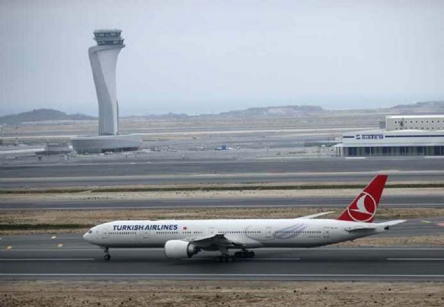 Havalimannn inaat aamasnda, dolgu ve sondajla blgede kurulan onlarca antiyede 3 bine yakn ar i makinesi alt. Yaklak 10 bin kiinin grev ald havalimannda, 7 gn 24 saat esasna gre olaanst bir alma yrtld.  