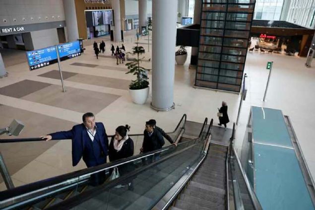 stanbul'un kulturel ve mimari birikimini odak noktasna koyan yeni havalimannn master plan calsmalar iin oluturulan dizayn ekipleri icinde, alanlarnda uzman yerli ve yabanc 250'nin uzerinde mimar ve 500'den fazla muhendis alyor.  