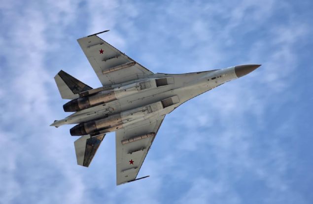 Rus Kommersant gazetesi, savunma sanayiinden kaynaklara dayandrd haberinde Moskova ve Kahire'nin Msr Hava Kuvvetleri'nin eski MiG-21 ve J-7 avc uaklarnn yerinde kullanlmas planlanan 20'nin zerinde Su-35 avc uann tedariki ile ilgili anlama imzaladklarn yazmt.  