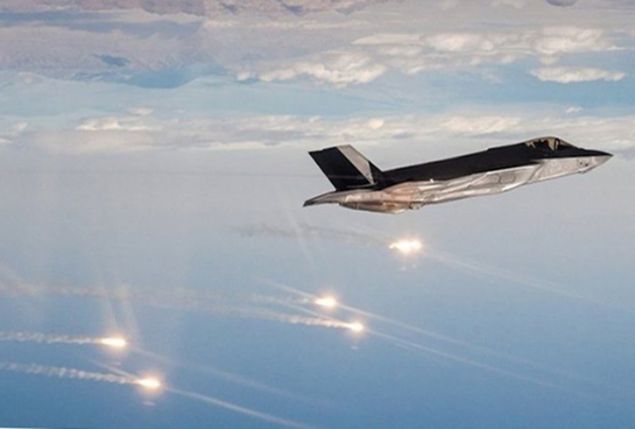 Savunma Bakanl��� yetkilisi Per Pugholm Olsen,  'F-35'in daha g�rlt�l� olaca��n� biliyorduk. Ancak 618 ev �a�a�rt�c� �ekilde b�y�k bir rakam�. dedi.    