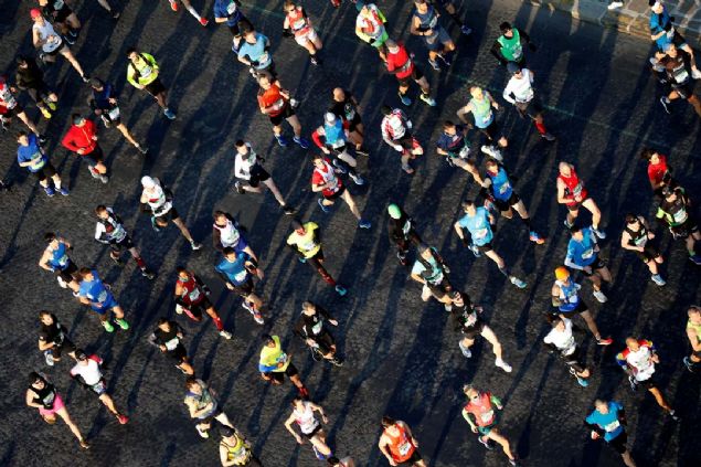 te dnyann en nl maratonlarndan olan 'Paris Marathon 2019'dan renkli grntler...  