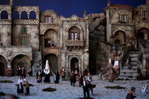 Eski Roma'da ieden hazrlanm kaplar altn ve gmden daha deerli saylrlard.                      