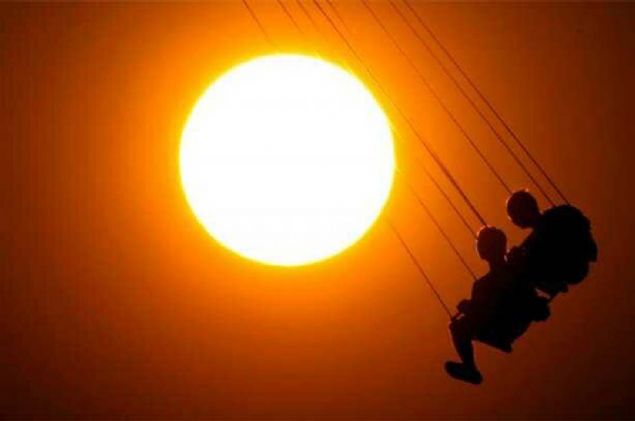 Gneten salnan enerji o kadar fazladr ki, gnein 1 saniyede yaratt enerji 100 Milyar atom bombas enerjisinden byktr.                    