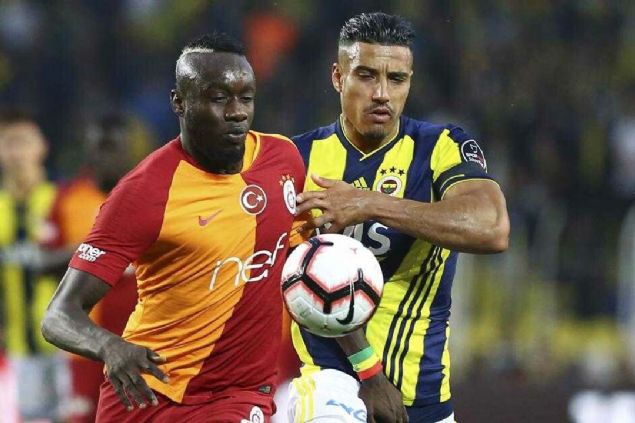 Galatasaray'n Fenerbahe deplasmanndaki galibiyet hasreti bu sonucun ardndan 20 yla ykseldi. 
