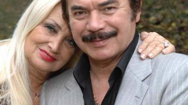 Emre u ifadeleri kulland: 'Benim canlarm Orhan Babanz evet hastanede ama krler olsun youn bakmda deil.'  