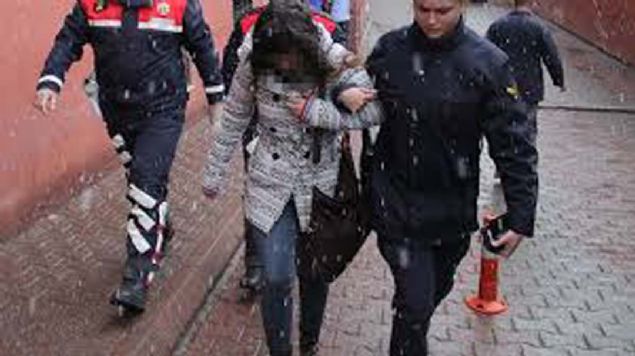 Bu arada yaplan aratrmada, phelilerin yasa d yollarla sattklar ilalardan 2 milyon TL gelir elde ettikleri ne srld. 