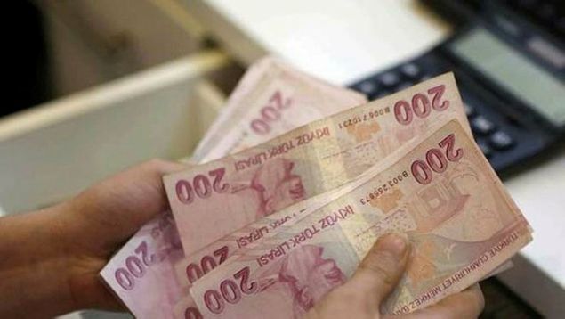 Bir alan hem SSK'l hem Ba- Kur'lu, hatta hem de Emekli Sand'na tabi olarak alabilir. almalarnn tamam prim gnn oluturuyor.   