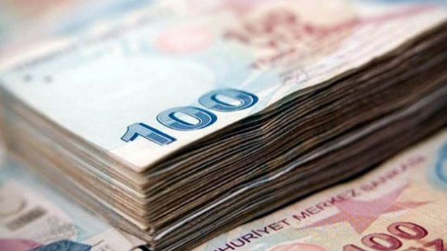 ETLK DURUMUNDA...<br><br>  1 Ekim 2008 ncesi sigortallarn son 7 ylda altklar iki kurumun hizmet sreleri eit ise (1260 gn) o zaman son allan kurum emeklilikte geerli oluyor ve maa buradan balanyor.</p>   