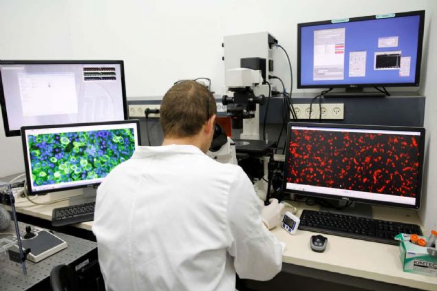 Tavan kalbi byklnde retilebilen yapay kalp gelecekte hastann baklk ve hcre sistemleriyle, biyokimyasal yapsyla, anatomisiyle baarl ekilde uyum salayacak.  (Sputnik) 