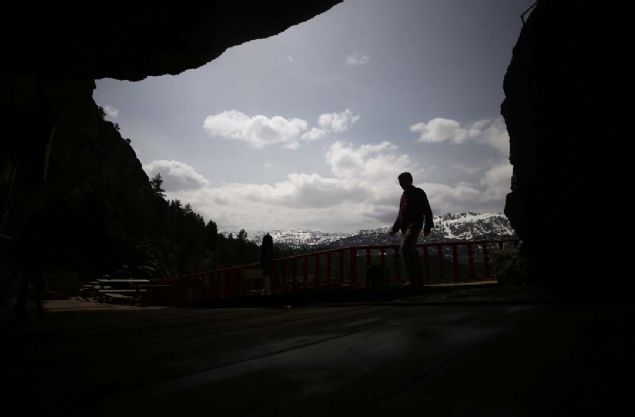 Maarann iletmeciliini yapan Hasan elmeli, maarada ilk olarak 2002'de incelemelerde bulunduklarn syledi.       