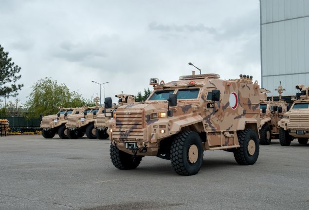 <p style='box-sizing: border-box; margin: 0px 0px 10px; padding: 0px; border: 0px; list-style-type: none; color: rgb(51, 51, 51); font-family: "Roboto Condensed"; font-size: 19px;'> Nurol Makina, mevcut ve yeni ürünleri ile savunma ve anayurt güvenliği alanlarında Türk Silahlı Kuvvetleri ve Emniyet Genel Müdürlüğü ihtiyaçlarının karşılanmasının yanı sıra ihracata yönelik çalışmalar yürütüyor.</p> <div> </div>