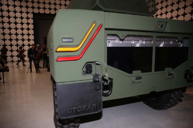 Grg, bu gelimenin, gelecein hibrit ve otonom zrhllar iin ilk adm nitelii tadna iaret ederek, 'Hedefimiz, Akrep II'nin Trkiye'nin teknoloji ihracatnda nc rnlerden biri olmasdr.' diye konutu. 