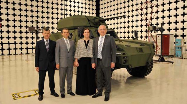 Grg, kara sistemleri alannda sektre nclk eden ve birok ilki kazandran Otokar'n, savunma sanayisindeki iddiasn yeni nesil zrhl Akrep II ile farkl bir boyuta tadn syledi.  