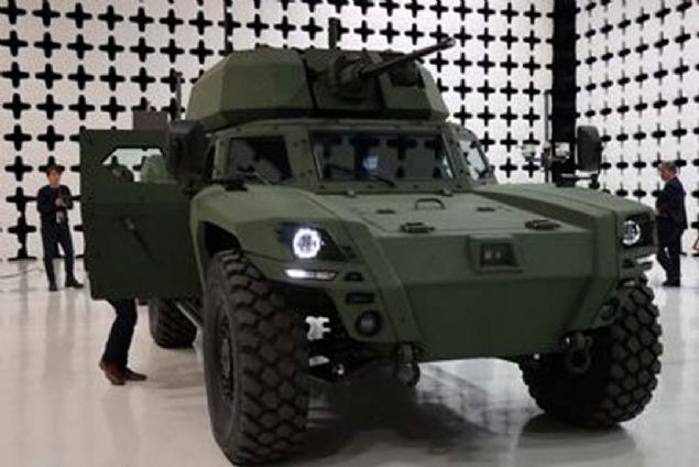 '32 FARKLI LKEDE ASKER ARACIMIZ VAR'  <br><br>  Tamamen milli bir savunma sanayisi irketi olan Otokar'n, farkl pazarlarda geni bir rn yelpazesiyle baarl olmaya altn anlatan Grg, yar askeri gler, silahl kuvvetler ve silahl kuvvetlerdeki deiik ihtiyalara cevap verecek rnleri bulunduunu ifade etti. 