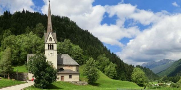 Onlara bir sonraki vergi gnne kadar, Yenieri ocanda rendii sava tekniklerini retir.  