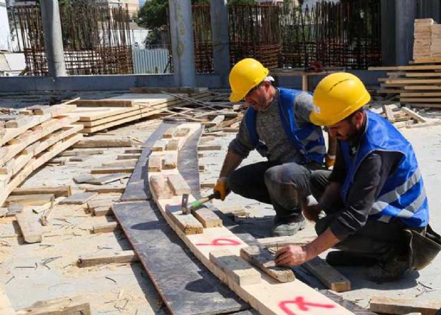 Bunun dnda zemin iyiletirme almalar iin 42 bin metre uzunluunda fore kazk ile 13 bin metre uzunluunda jet grout kullanld.' dedi. 