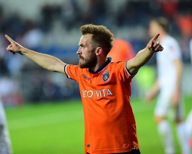                                                                 Edin Visca - Baakehir                                                       