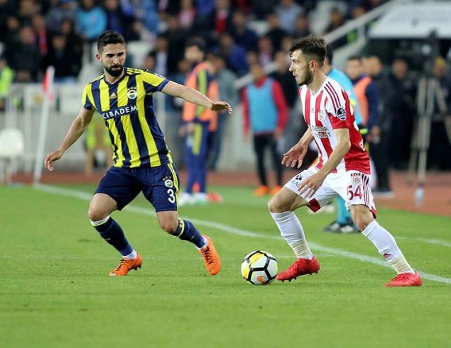                                                                 Emre Kln - Demir Grup Sivasspor                                                       