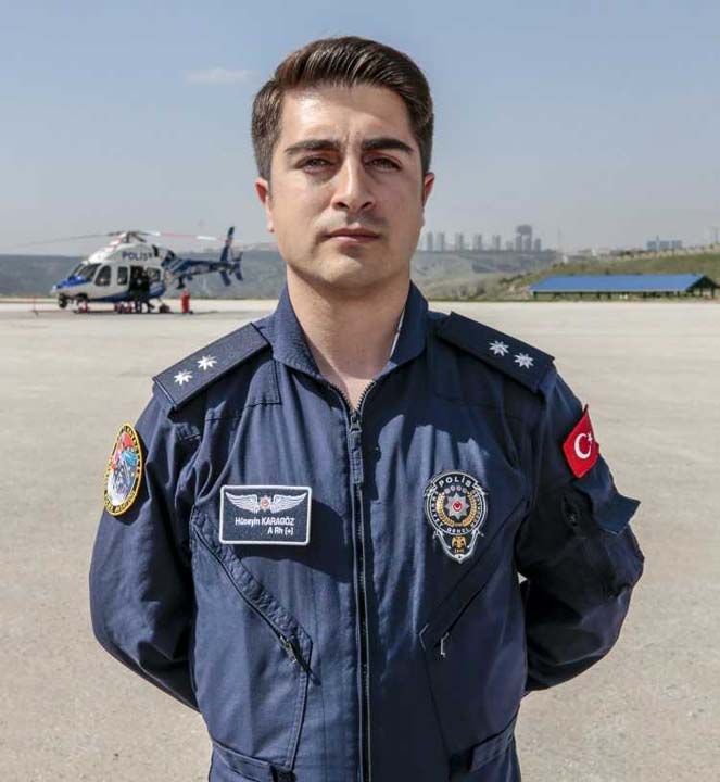Erol'un ayn kokpiti paylat Komiser Hseyin Karagz de Emniyet Tekilat ve Havaclk Dairesi Bakanl iin kadn pilotun bir yenilik olduunu belirterek bunun kendileri iin gurur verici olduunu dile getirdi. 