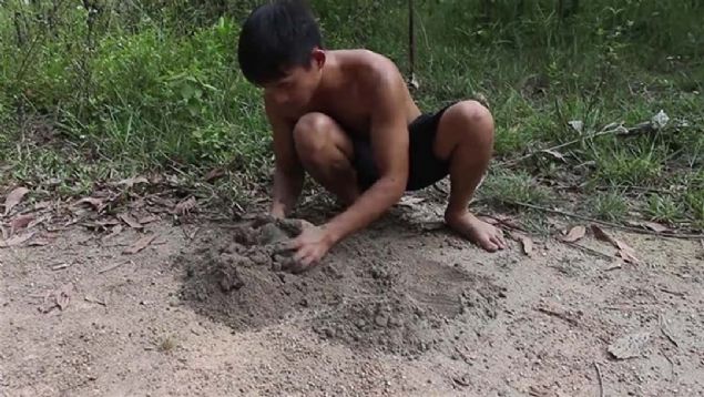 Son yllarda Youtube ve sosyal medyann dier mecralarndan paylalan ilgin ustalklar byk ilgi gryor. Bunlardan birini ise gen fenomen gerekletirdi. Ortaya kan grnt ise hayran brakt! 