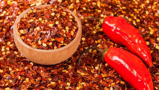 PUL B�BER  <br><br>  282 kalori (100 g) Besin puan�: 63  <br><br>  A, C, E vitaminleri, fenolik bile�ikler ve karotenoidler bak�m�ndan zengindir. 