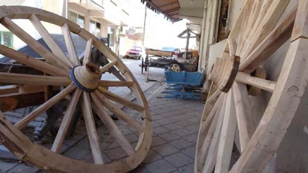 imi her zaman en kaliteli ekilde yapmaya altm. Tabii ki teknoloji geliiyor. nsanlar faytonla gezmeye ikna edilemeyeceine gre, ii brakmak yerine farkl ihtiyalara cevap vermek gerektiini dndm.    