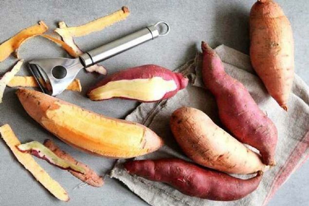 Tatl patates   <br><br>  Diyetlerde patatese ok fazla yer verilmez ama tatl patates ya yakma zelliiyle bir istisna olabilir. Hem lif hem de bir antioksidan olan betakaroten deposu tatl patates kan ekerinizi dengelemeye de yardmc oluyor. nslin direncini de dren betakaroten sayesinde aldnz kaloriler yaa dnmyor. Hatta tatl patatesin vcutta ya harekete geiren adiponektin hormonunun salgsn hzlandrdna iaret eden almalar da mevcut. 