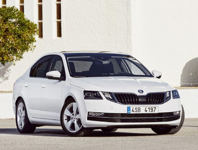 kon aralarn nl isimlerinden Smart, Trkiyede 4 ayda 16 sat gerekletirdi. Markann en ok satn 14 adet ile Smart Fortwo oluturdu.    