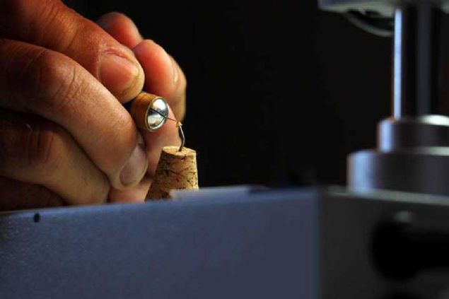 Kuadas Belediyesi Necati Korkmaz Mikro Minyatr Sanat Merkezi ve Sergi Alan'nda, Korkmaz'a ait, sadece byte ya da mikroskopla grlebilen 40 eser sergileniyor. 