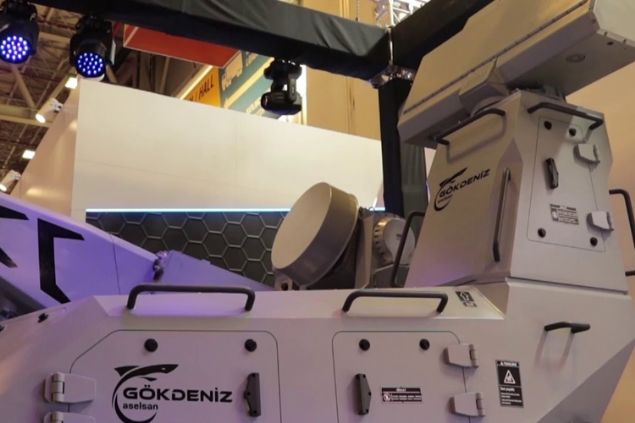 Aselsandan yaplan aklamaya gre Gkdenizde ayrca Otomatik eritsiz Mhimmat Besleme Mekanizmas da bulunuyor.   