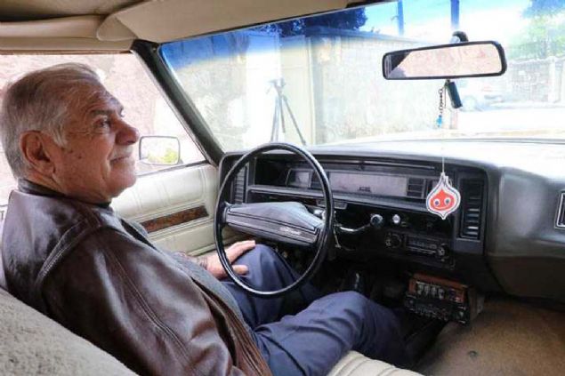 Kentte 1983 ylnda Anavatan Partisinde (ANAP) siyasete balayan ve uzun yllar partinin Erzincan l Bakan Yardmcl grevini yrten 77 yandaki Bahattin Btn, hemehrisi olan Yldrm Akbulut ile siyaset yapt.    