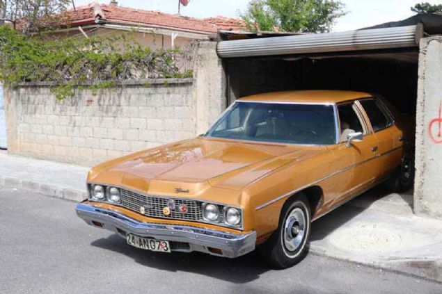 Akbulut'un 1995 ylndaki seimlerde memleketi Erzincan'dan milletvekili seilememesinin ardndan siyaseti brakan Btn, otomobilini de evinin garajna park edip muayene ve bakm dnda bir daha karmad.     