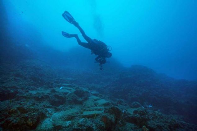 Bu batn bulunuuna kadar 'dnyann en eski bat' tanmlamas Ka'ta bulunan Uluburun Bat iin yaplyordu. Yrtlen almalarda batn yaklak 50 metre derinlikte olduu ve en az 1500 kiloluk kle bakr yk bulunduu kantland. 