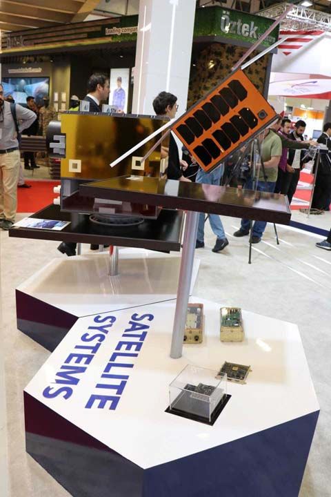 Nano uydu, OTS verisi salayacak takm uydu sisteminin ilk uydusu olacak. Bu temel grevin yan sra uyduya entegre edilecek deneysel rnlere uzay tarihesi kazandrlmas da hedefleniyor. 