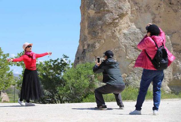 K�lt�r ve Turizm �l M�d�rl���nce haz�rlanan veriye g�re, bakanl��a ba�l� m�ze, �ren yeri ve yer alt� �ehirlerine, ocakta 123 bin 244, �ubatta 128 bin 955, martta 188 bin 487, nisanda ise 360 bin 46 giri� yap�ld�. B�ylece y�l�n ilk d�rt ayl�k dilimindeki ziyaret�i say�s� 800 bin 732'ye ula�t�. 