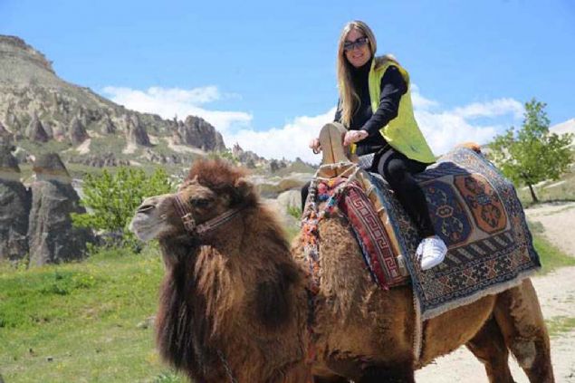 �z�zen, ��yle konu�tu:   <br><br>  'Kapadokya'ya ilgi art�yor ve her y�l farkl� yeni pazarlar a��l�yor. Latin Amerika'da T�rk dizileri g�steriliyor... 