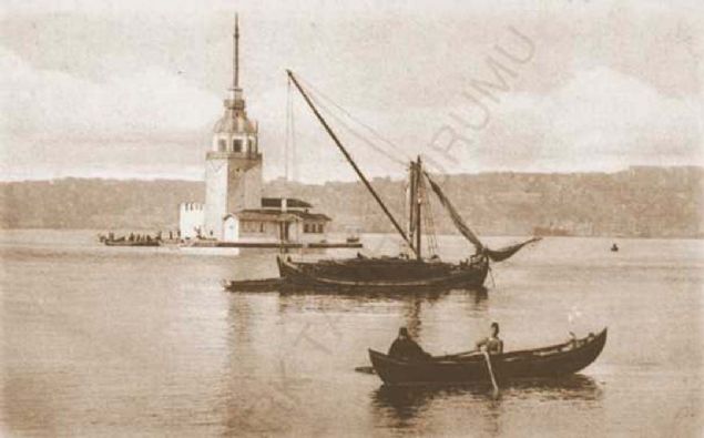 Kz Kulesi, Yere Batan Sarnc, Anadoluhisar ve Rumelihisar gibi tarihi meknlar da yer alyor.  