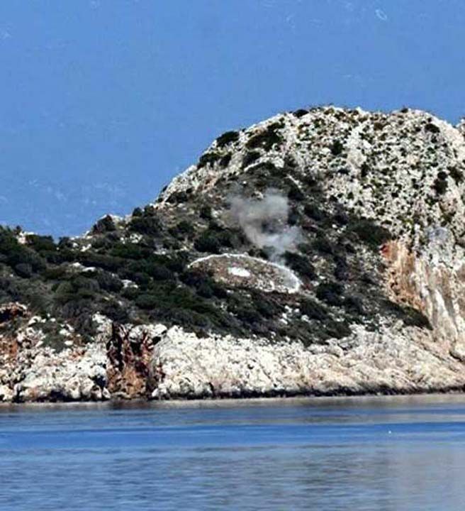 Dou Akdeniz'deki tatbikat kapsamnda kar unsur olarak belirlenen bir denizalt, gemiler tarafndan sonarlarla tespit edilerek senaryo gerei etkisiz hale getirildi.      