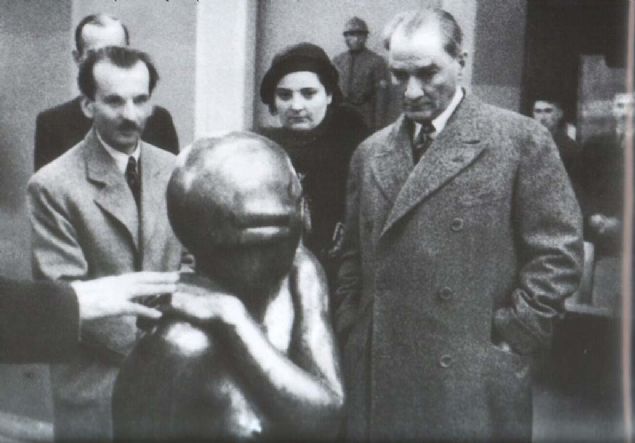 'Btn ilerlemeler, insan fikrinin eseridir. Fikri harekete getirmek, birinci iimiz olmaldr. Bir kere millet benliine hakim olsun ve dnebilsin, yeter! Balangta hatal dnse de, az zaman sonra bu hatay dzeltebilir. Fikir bir kere faaliyete balad m, her ey yava yava dzene girer ve dzelir. Fikrin serbest hareketi ise, ancak bireyin dndn serbest olarak sylemek, yazmak ve verdii karara gre her trl giriimde bulunmak serbestisine sahip olmakla mmkndr.'   