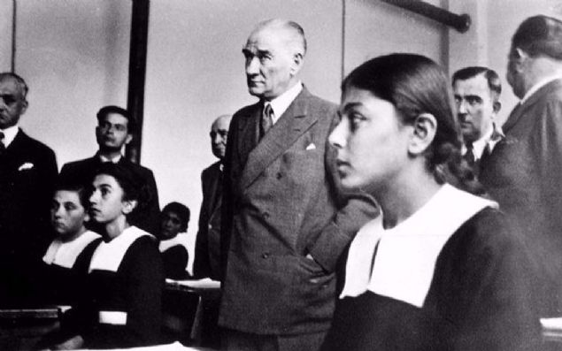 'Bir millet eitim ordusuna sahip olmadka, sava meydanlarnda ne kadar parlak zaferler elde ederse etsin, o zaferlerin kalc sonular vermesi ancak eitim ordusuyla mmkndr.'       