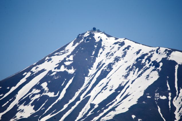 <p style='box-sizing: border-box; margin: 0px 0px 10px; padding: 0px; border: 0px; list-style-type: none; color: rgb(51, 51, 51); font-family: "Roboto Condensed"; font-size: 19px;'> NATO'ya deklare edilen ve son teknolojiyle donatılan radar üssünde gökyüzünü kontrol eden Mehmetçik, İran'a 27 kilometre mesafede, havadan gelebilecek her türlü tehdide müdahale edilmesine imkan sağlıyor.</p> <div> </div>