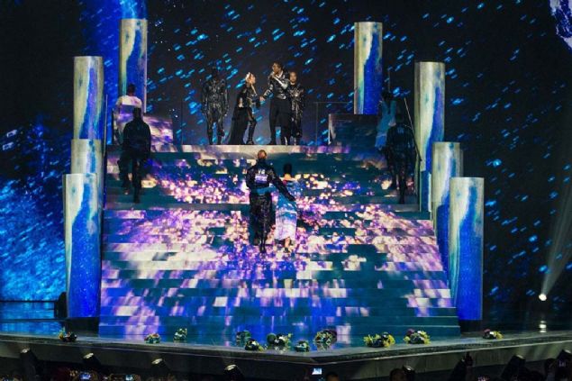 Eurovision'dan Madonna'ya tepki gsterilirken, nl arkc, sahne eylemini Instagram hesabndan savundu. 