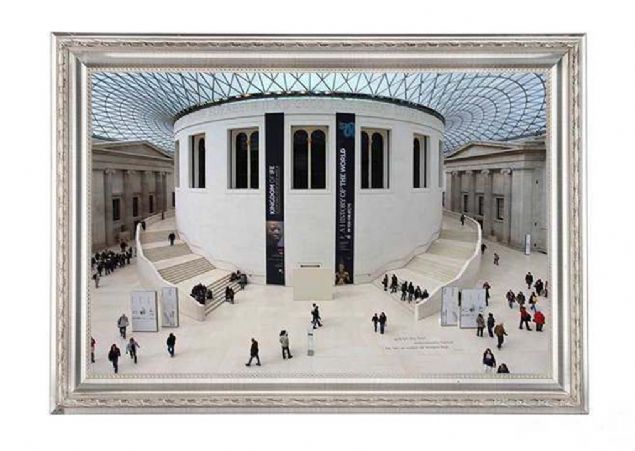 Mimari adan Louvre Mzesi'nde yer alan piramide benzetilmektedir.   <br><br>  Eskia yaptlar blm, sikkeler ve madalyalar blm, basklar ve izimler blm ve insanlk mzesi ad altnda sergilenen etnografi blm olmak zere toplam drt blmden olumaktadr.             