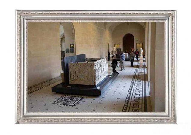 Bu dnemde talya'dan getirtilen 12 tablo ile de Kraliyet Sanat Koleksiyonu'nun temelleri atlm ve ardndan geen srede koleksiyona srekli eklemeler yaplm. <br><br>  Ayrca dnemin kraliyet ailesi sadece sanat eserleri toplamakla da yetinmemi, 1692 ylnda Kral XIV. Charles burada iki sanat akademisi kurmu.     