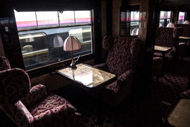 Tren sava srasnda istasyonda kalrken, sava bitince trenin vagonlarndan biri Fransa'da Compiegne Orman'na ekildi ve burada I. Dnya Sava'n bitiren atekes antlamas imzaland. 