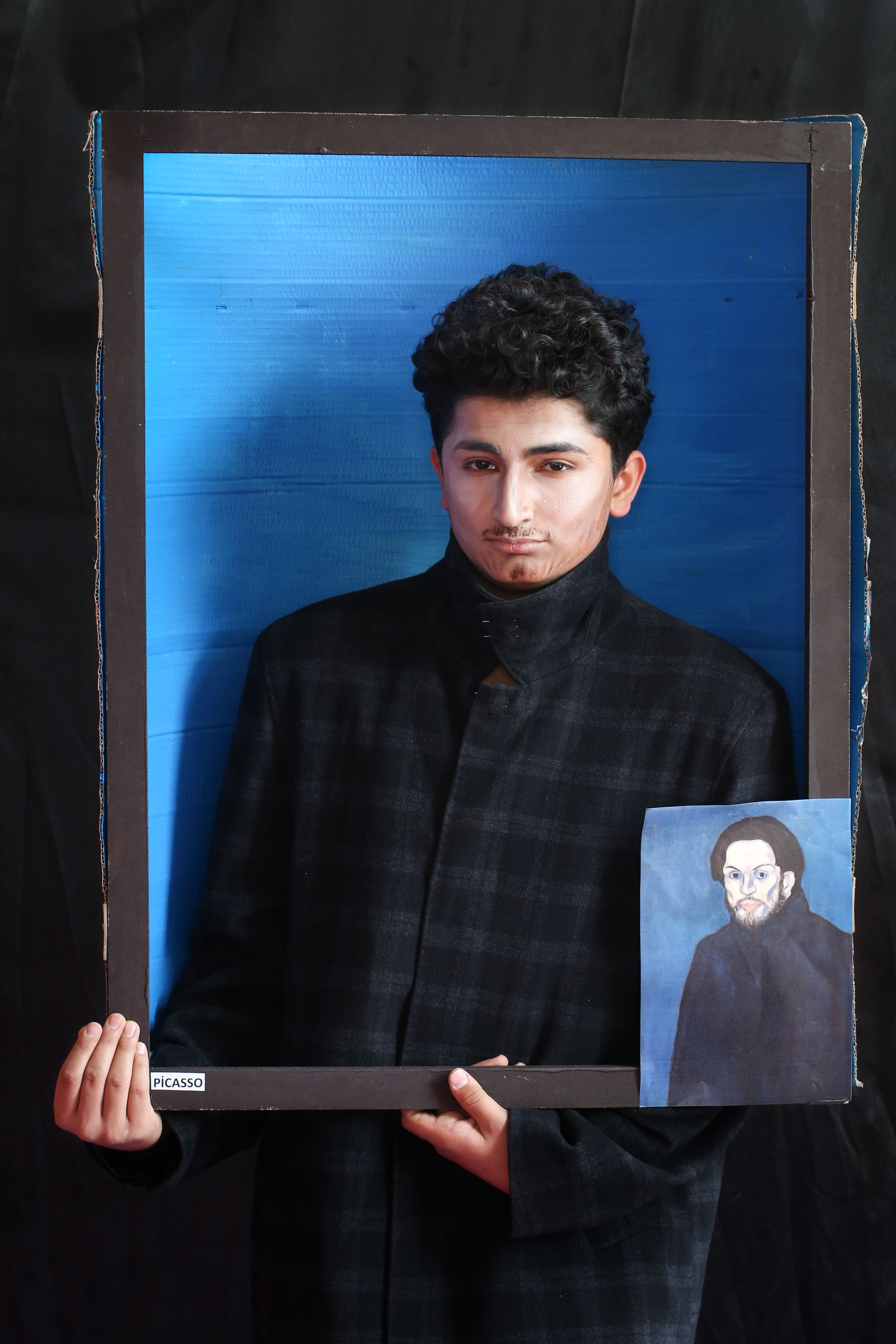 Eren, ilk olarak atlyesi olamayan okulda atl durumdaki bir oday okul idarecileri ve rencileriyle yeni bir alma alanna evirdi.  